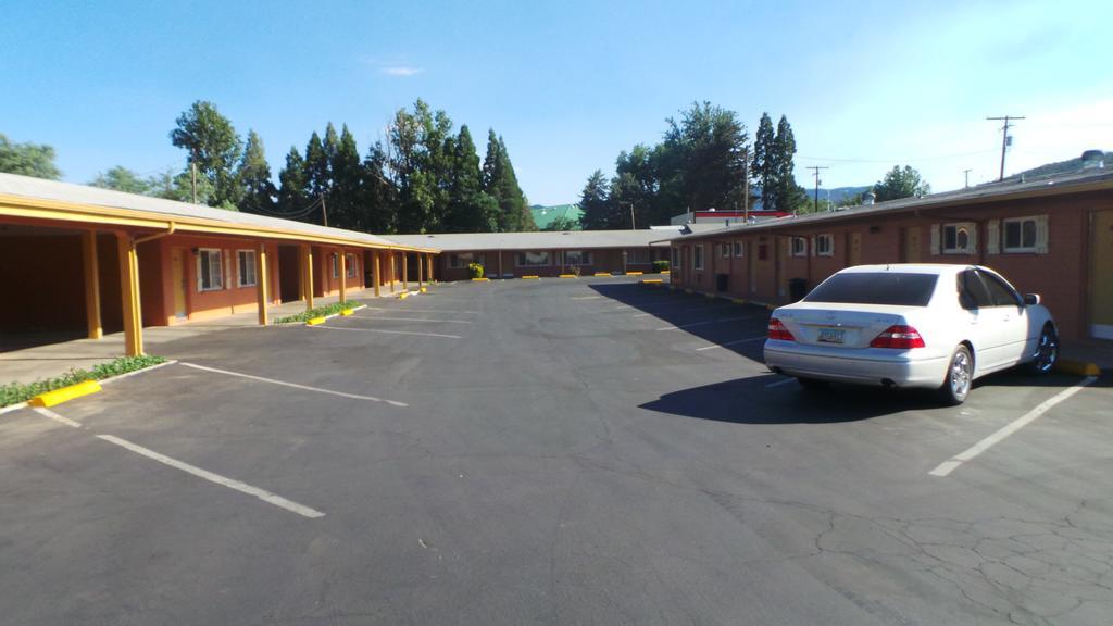 Relax Inn Yreka Luaran gambar